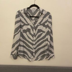 White and grey long sleeve blouse